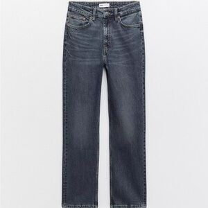 Zara Women’s Stove Pipe High  Waisted Jeans, worn twice.  16” waist.  28” inseam